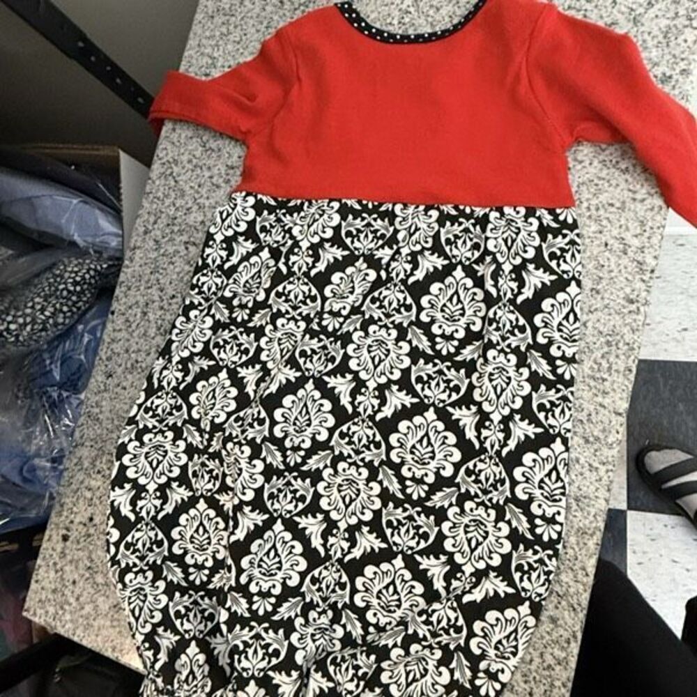 Nursery Rhyme Baby Girl One Piece Romper Dress Bow Damask Polka Dot Red Black Wh